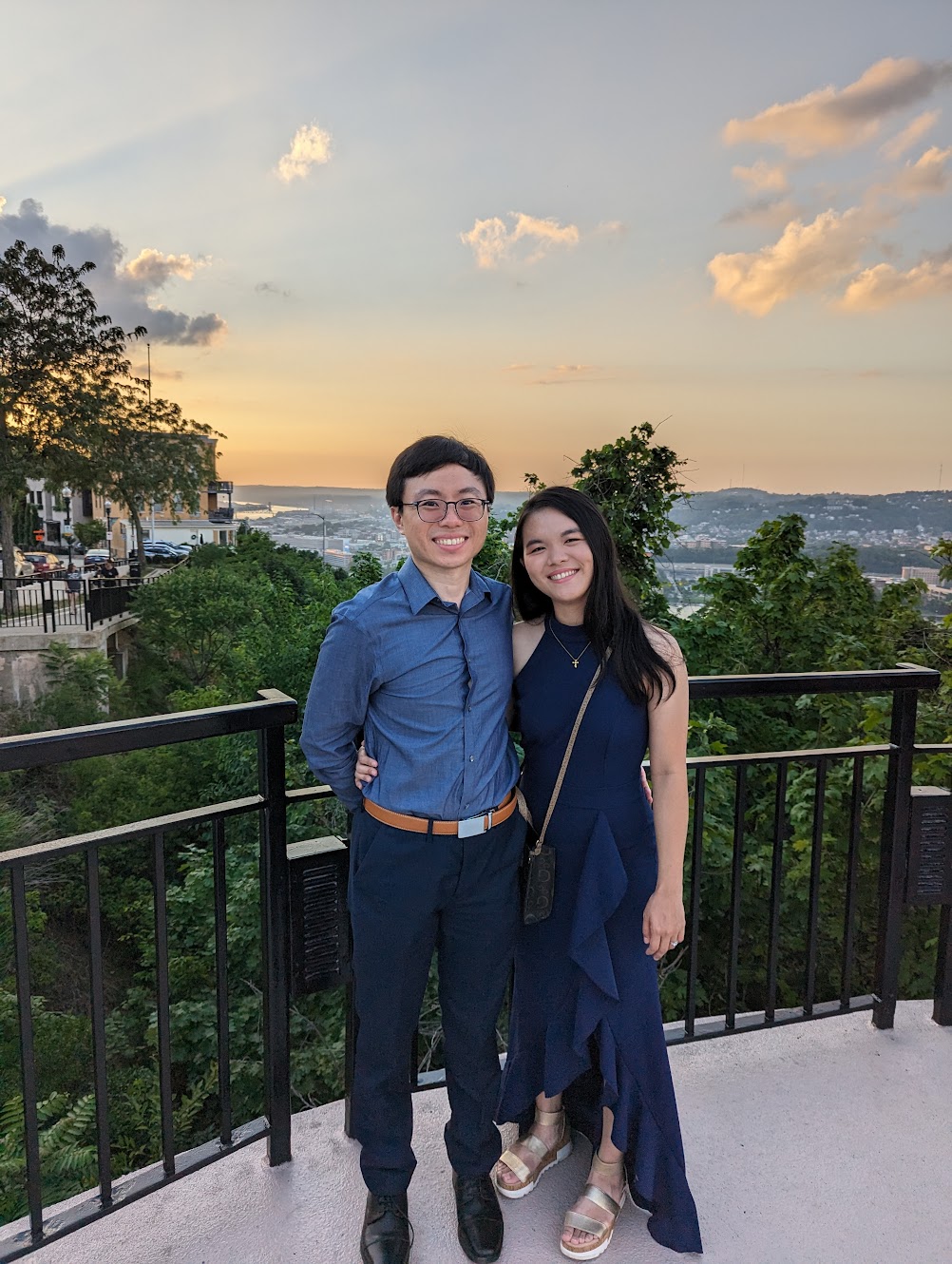 Sunset before dinner at Grandview Overlook, Pittsburgh, PA, USA. July 2023.